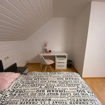 民宿 Ruhig Und Zentral